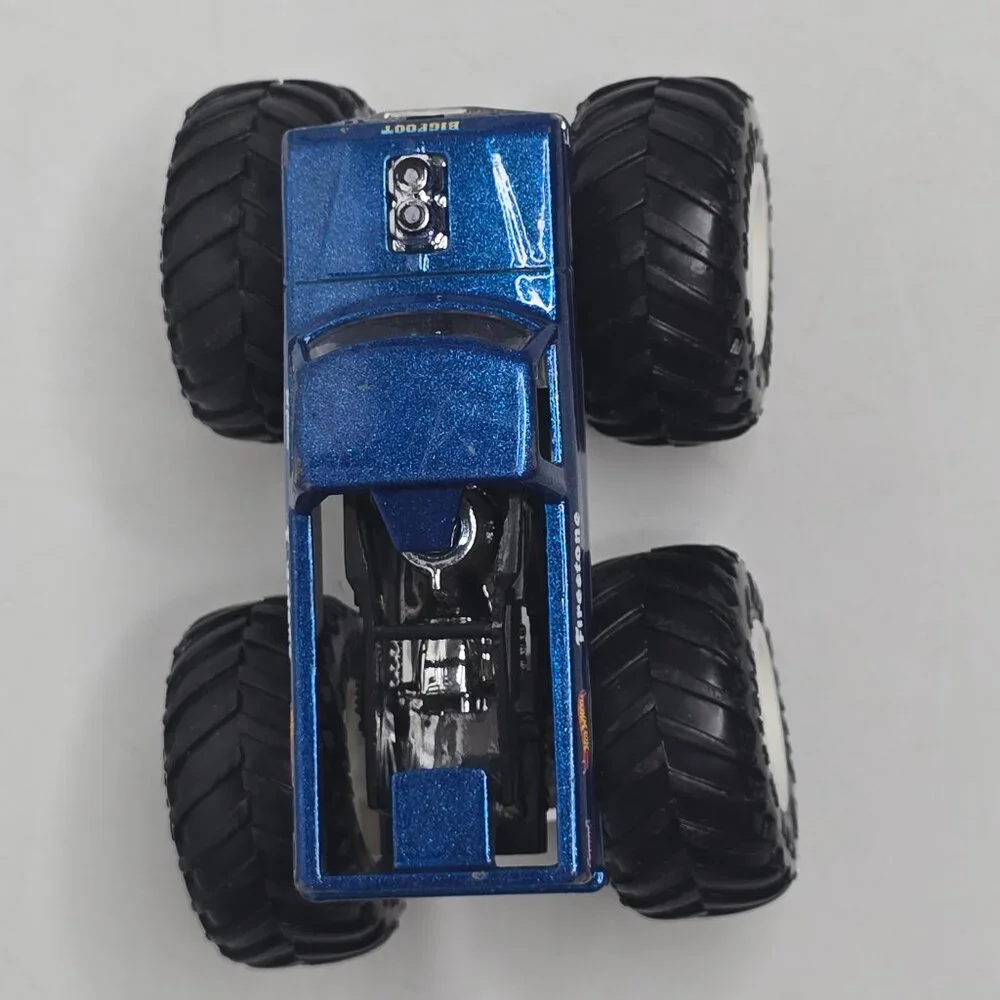 Hot Wheels Bigfoot Firestone Blue Monster‎ Jam Truck 1:64 Diecast Loose